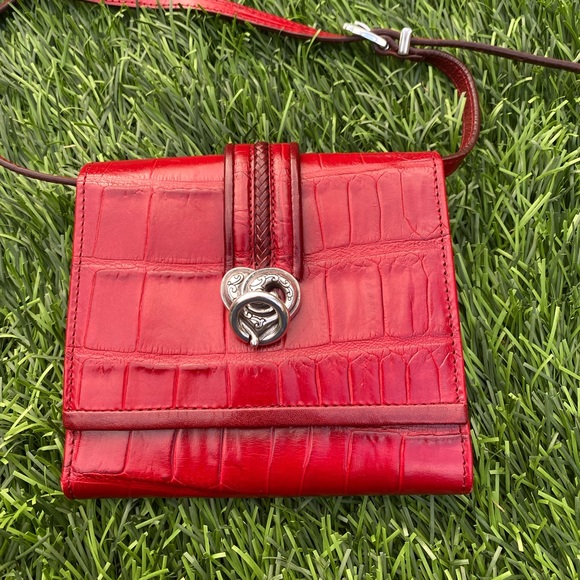 Brighton Handbags - NWOT-Brighton crossbody wallet.